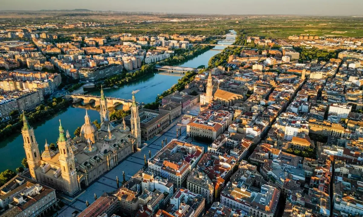 Alfa Clinics, la mejor clínica capilar de Zaragoza.